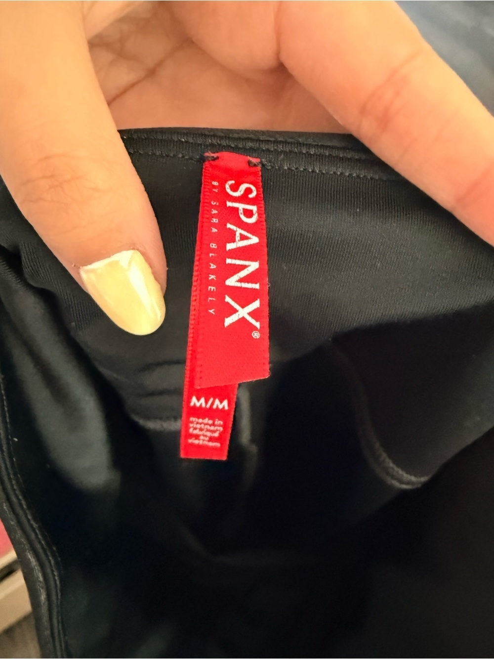 Spanx Black Faux Leather Leggings size M - Picture 7 of 8